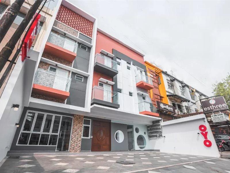 OYO 1487 Residence Khoe Near RS Royal Taruma Jacarta Exterior foto
