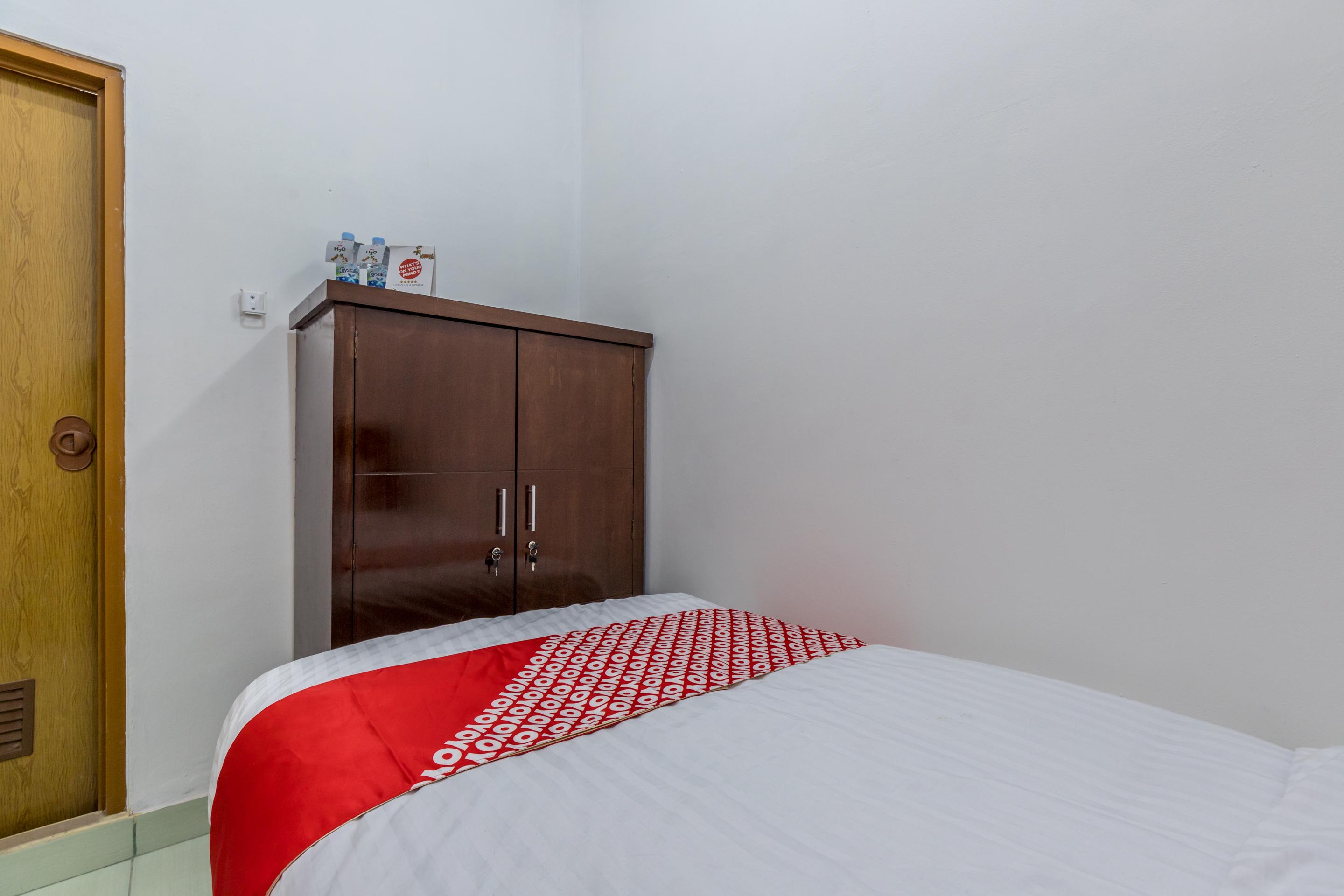 OYO 1487 Residence Khoe Near RS Royal Taruma Jacarta Exterior foto