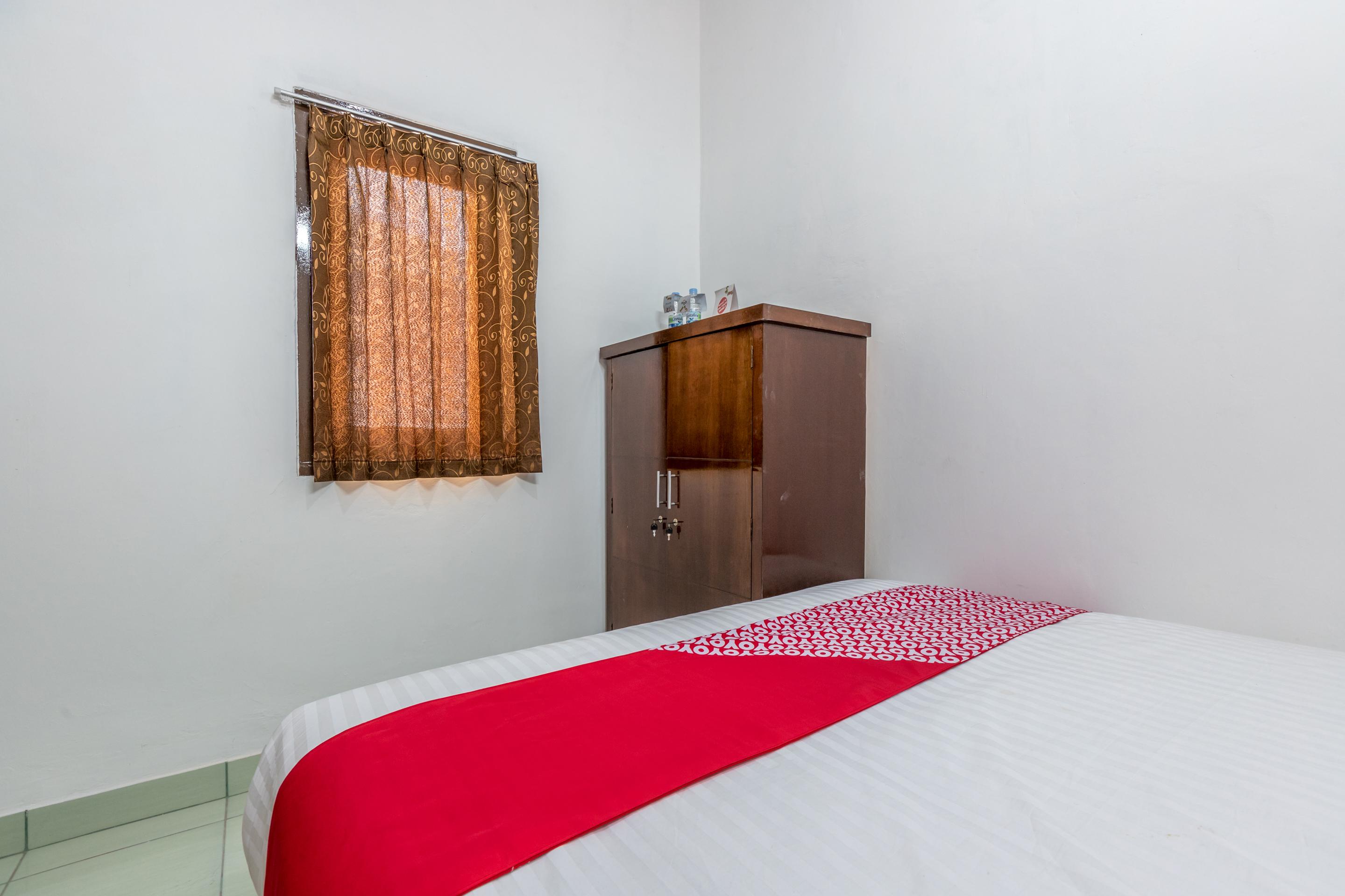OYO 1487 Residence Khoe Near RS Royal Taruma Jacarta Exterior foto