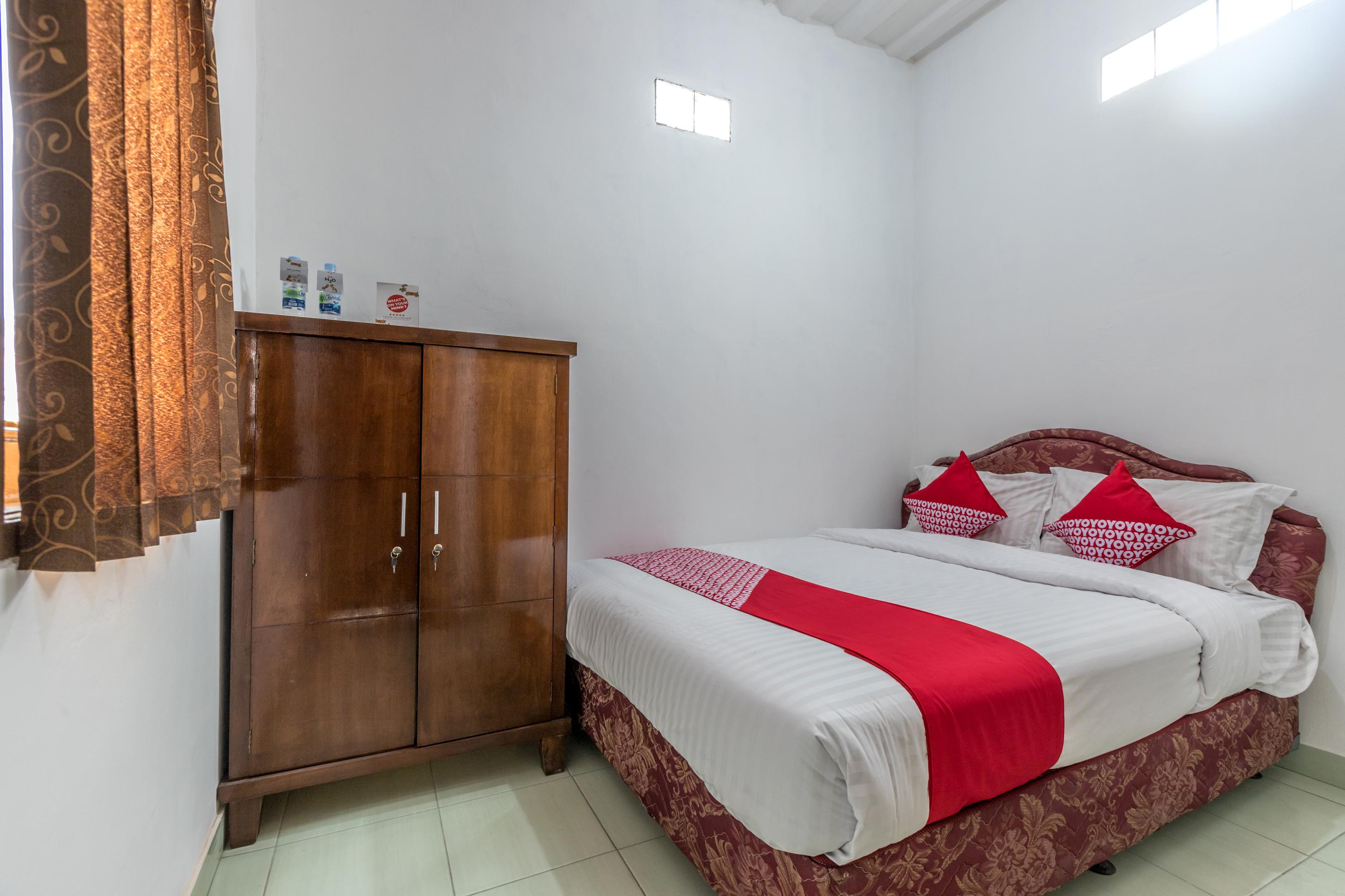 OYO 1487 Residence Khoe Near RS Royal Taruma Jacarta Exterior foto