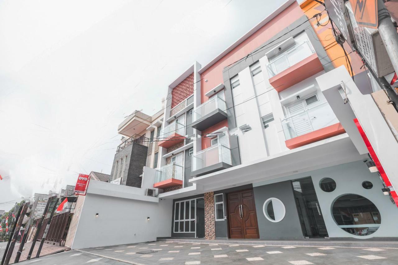 OYO 1487 Residence Khoe Near RS Royal Taruma Jacarta Exterior foto