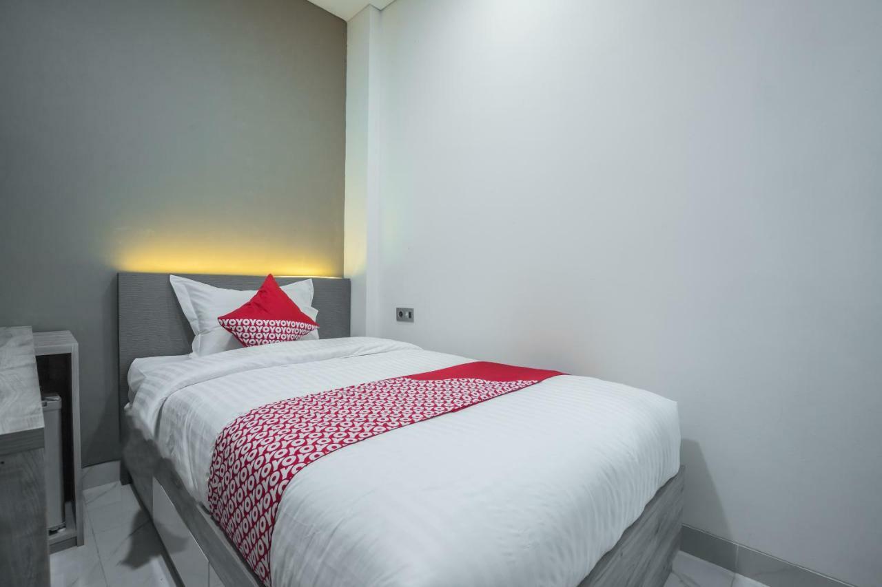 OYO 1487 Residence Khoe Near RS Royal Taruma Jacarta Exterior foto