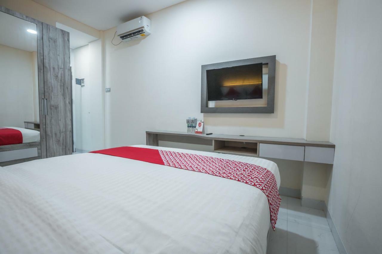 OYO 1487 Residence Khoe Near RS Royal Taruma Jacarta Exterior foto